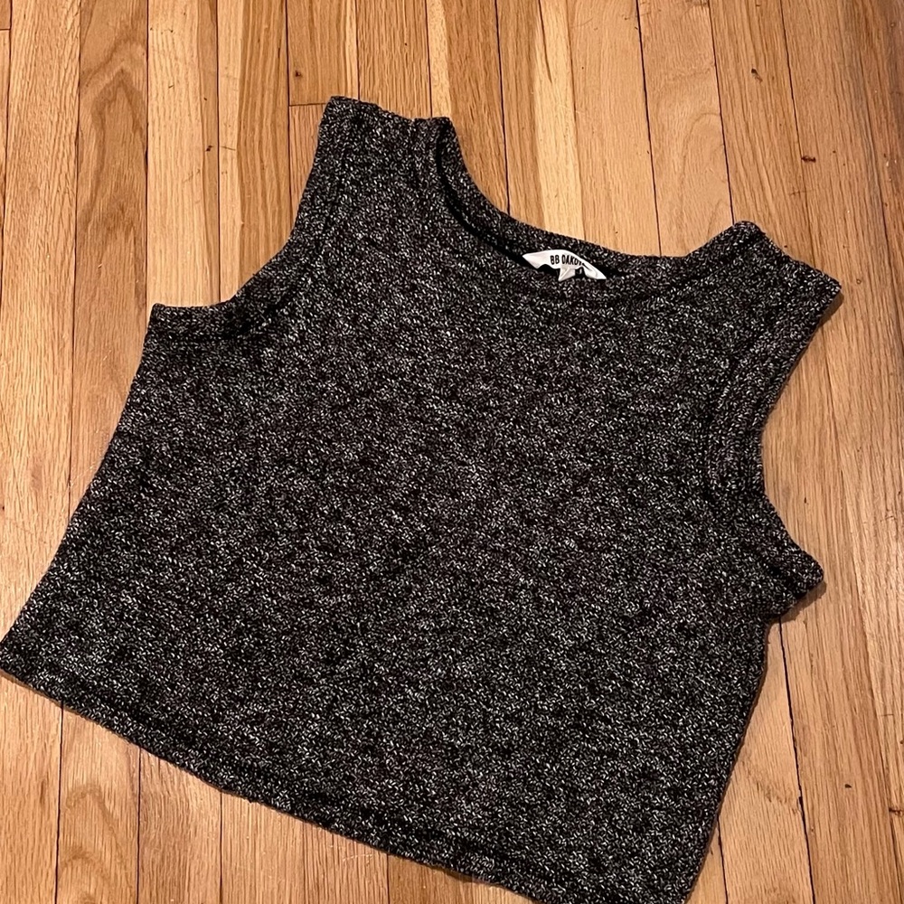 BB Dakota Heathered Black Muscle Tee